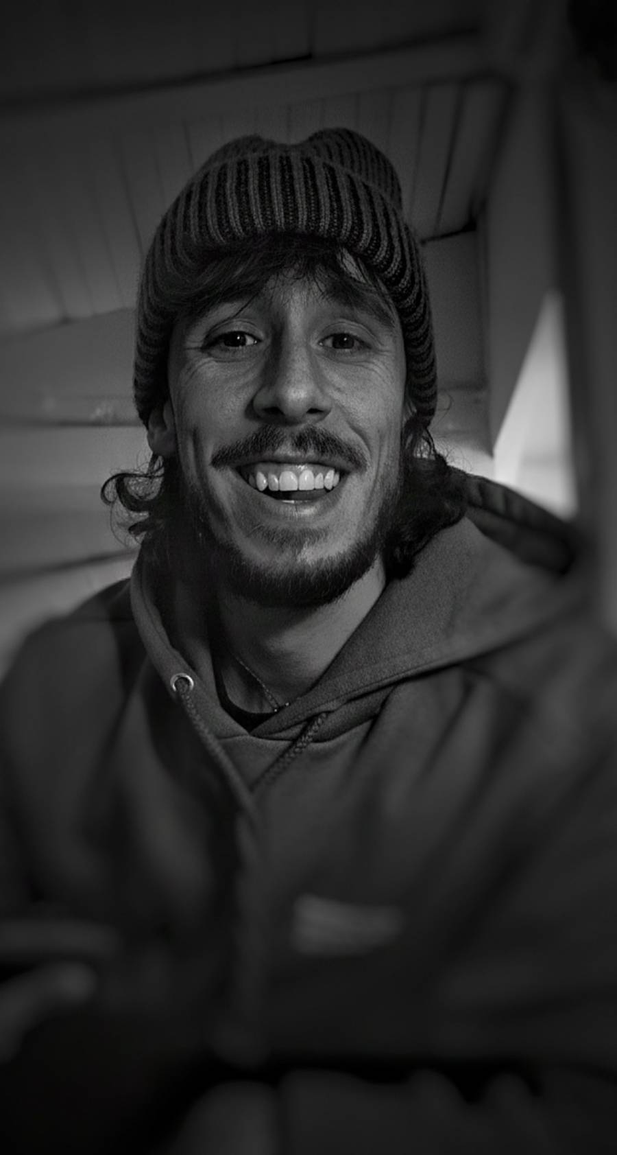 JAVI ROBLES REFUERZA SU VÍNCULO CON MÉXICO CON EL LANZAMIENTO DE “DESPUÉS PUEDE QUE SEA TARDE”
