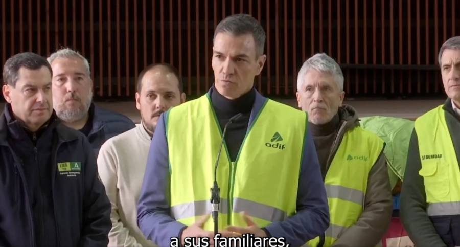Sube a 40 el número de muertos por accidente de tren en Córdoba; España decreta luto nacional