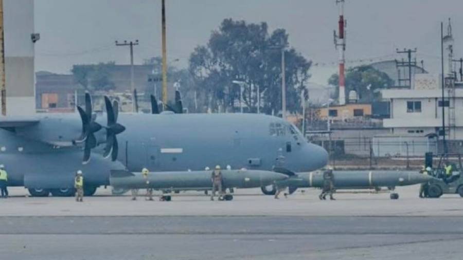 Presencia de avi&oacute;n de fuerzas armadas de EU en Toluca fue autorizada desde octubre: Sheinbaum