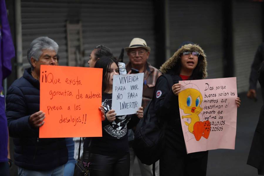 Manifestantes se movilizan ante la SCJN por an&aacute;lisis de proyecto vinculado a desalojos