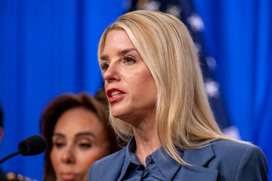 Estados Unidos reconoce colaboración de México en la entrega de presuntos integrantes de cárteles
