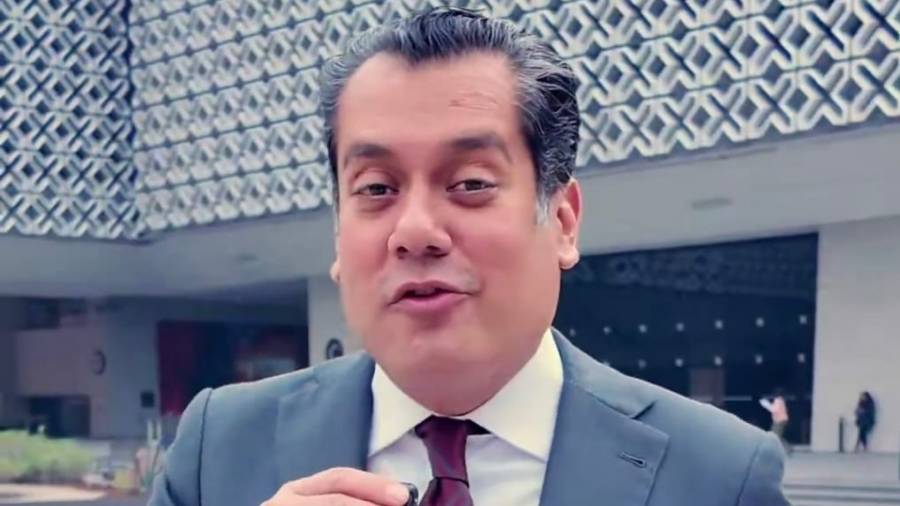 Guti&eacute;rrez Luna advierte intento de ultraderecha para eliminar ma&ntilde;aneras, hacerse recursos y de plurinominales