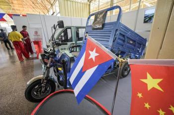 China anuncia apoyo financiero y alimentario a Cuba con donaci&oacute;n millonaria y env&iacute;o de arroz