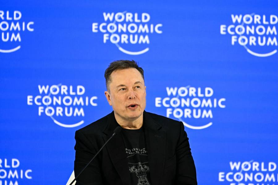 Elon Musk quiere comercializar los robots Optimus hacia fines de 2027