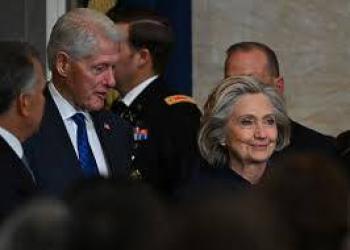 Congreso abre proceso a los Clinton por no declarar en casp Epstein