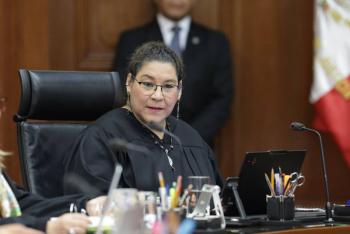 SCJN pag&oacute; m&aacute;s de 40 mil pesos por retrato al &oacute;leo de Lenia Batres