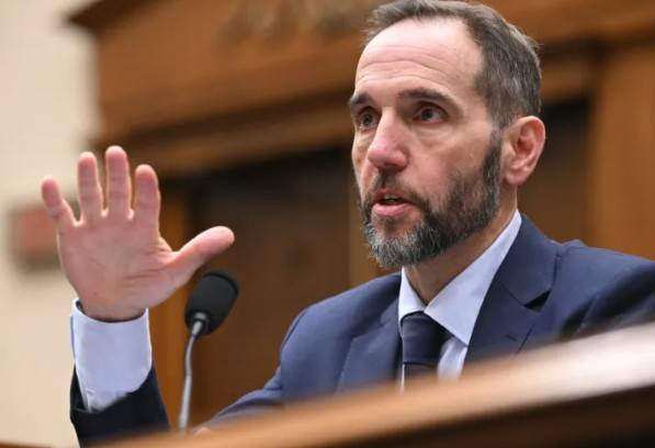 Trump debi&oacute; ir a juicio por tratar de revertir resultado electoral de 2020: Jack Smith