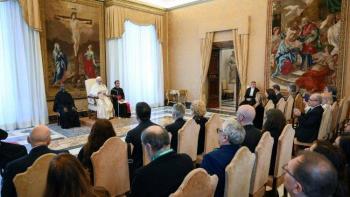 El papa Le&oacute;n XIV alerta sobre los riesgos de la IA y la falta de transparencia en algoritmos como ChatGPT