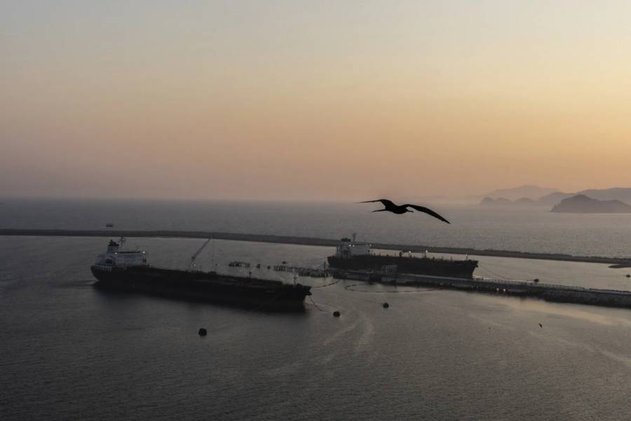 Pemex suspende envío de petróleo a Cuba tras presión internacional