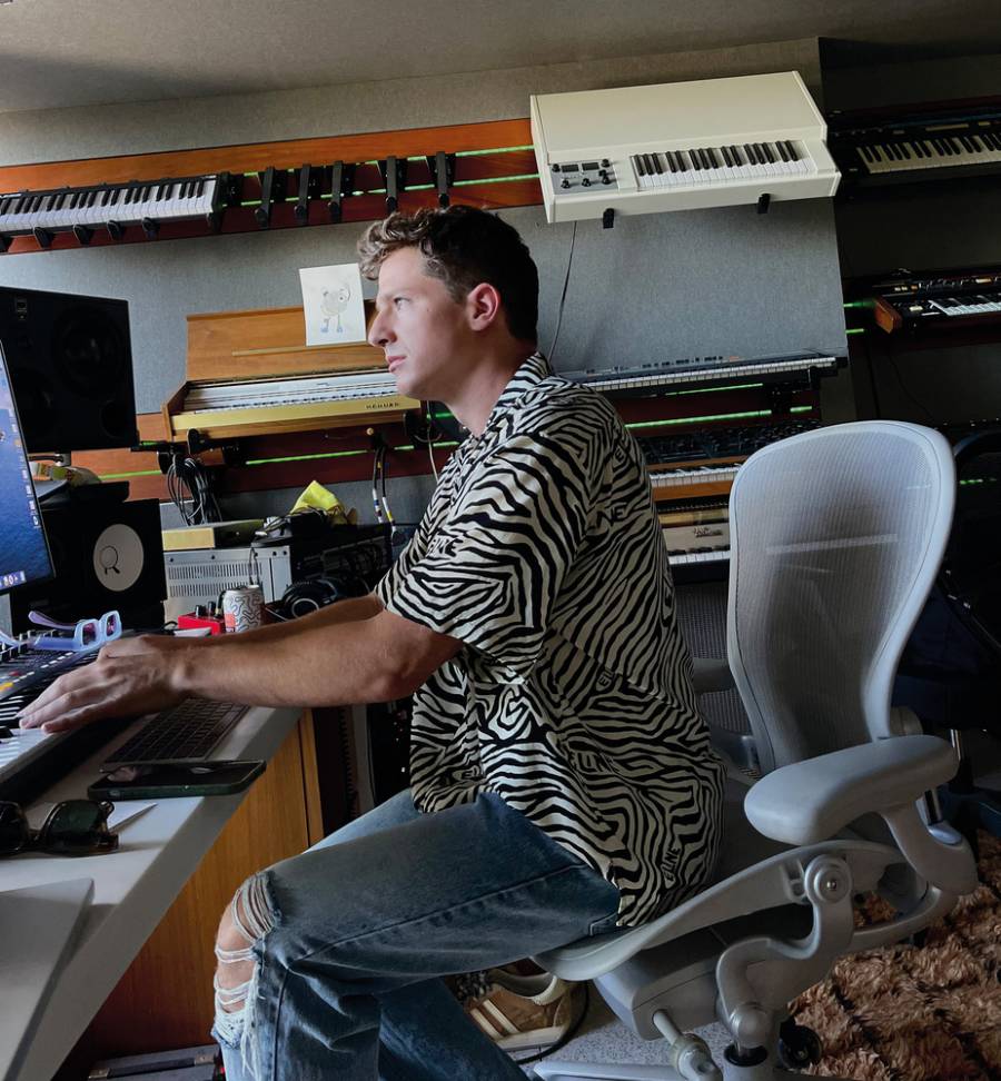 Con Nine Track Mind, Charlie Puth muestra su mente multiusos