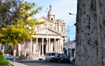 UAQ y San Jos&eacute; Iturbide acuerdan realizar festivales culturales e intervenciones sociales