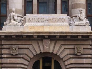 Banxico podr&iacute;a pausar recortes de tasa en febrero ante incertidumbre econ&oacute;mica