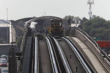 Metro moderniza v&iacute;a de la L&iacute;nea B con durmientes sint&eacute;ticos