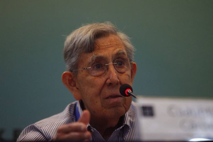 IPN reconoce trayectoria de Cuauht&eacute;moc C&aacute;rdenas con Doctorado Honoris Causa