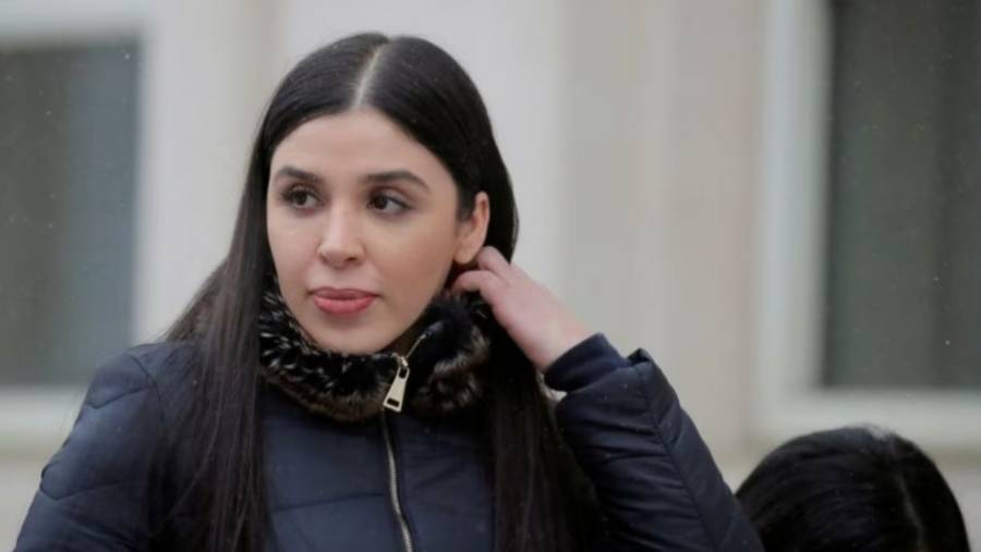 Emma Coronel solicita terminar anticipadamente su libertad condicional en Estados Unidos