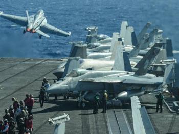 Ir&aacute;n amenaza con bombardear bases y portaviones de EU si lo atacan