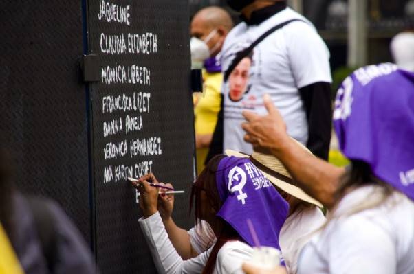 Feminicidios en CDMX: 6 de cada 10 casos no tienen detenido pese a estar identificado