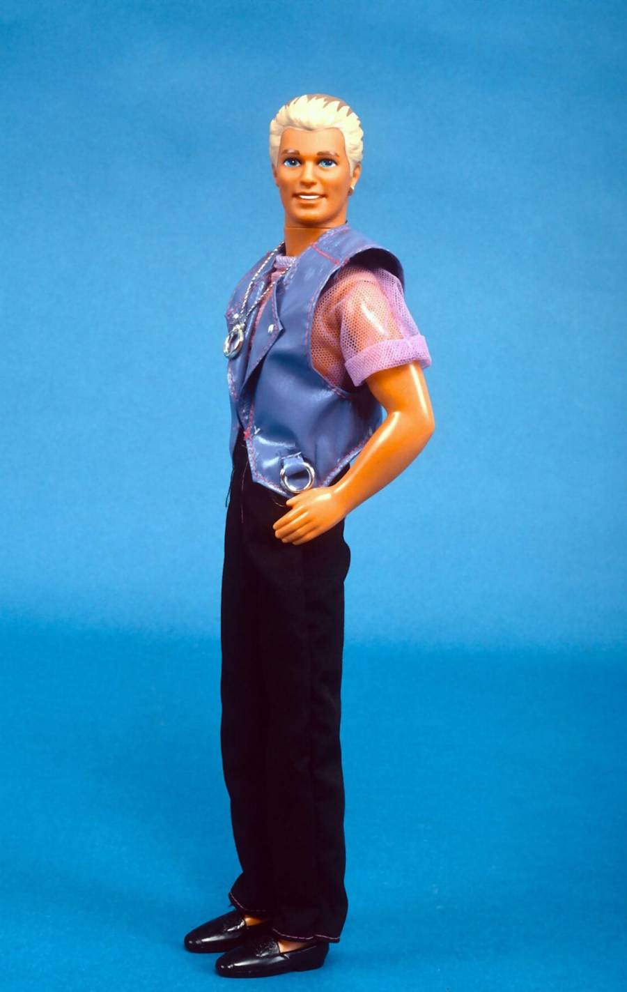 Ken celebra 65 a&ntilde;os y Mattel impulsa su transformaci&oacute;n como &iacute;cono cultural
