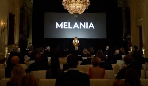 Melania logra una recaudaci&oacute;n millonaria pese al castigo de la cr&iacute;tica