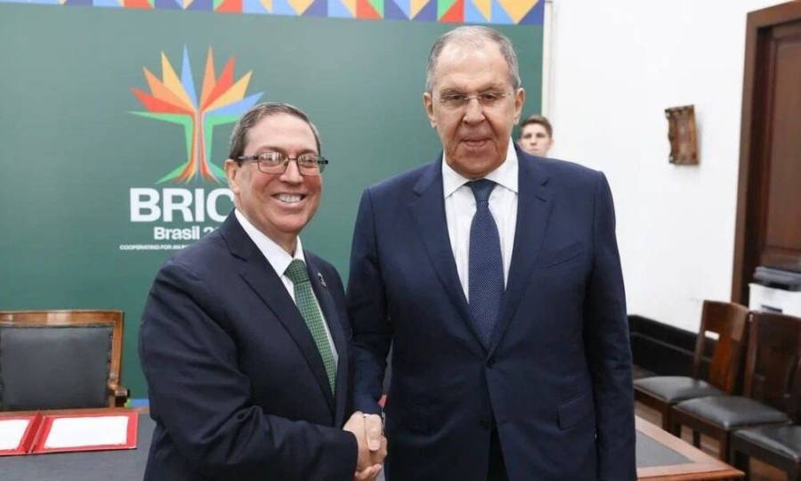 Rusia rechaza presión económica y militar de EU contra Cuba