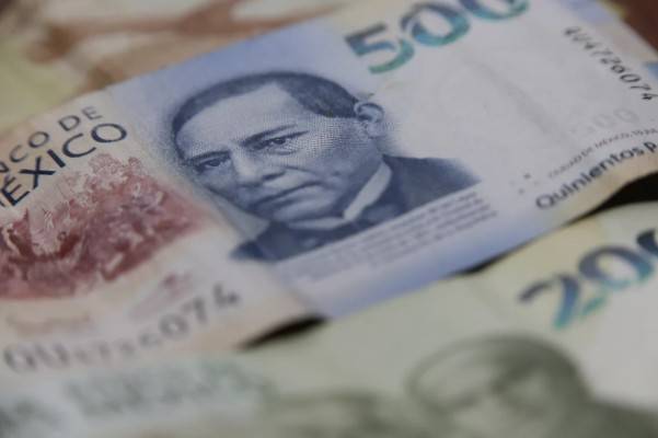 Terminan once a&ntilde;os de alza en remesas y M&eacute;xico registra ca&iacute;da anual de 4.6% en 2025