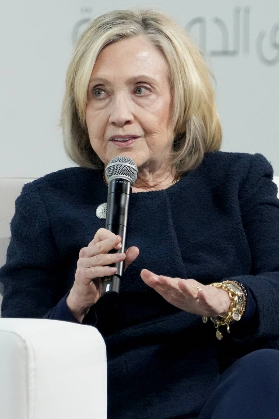 Hillary Clinton propone que su declaración sobre vínculos con Epstein sea pública