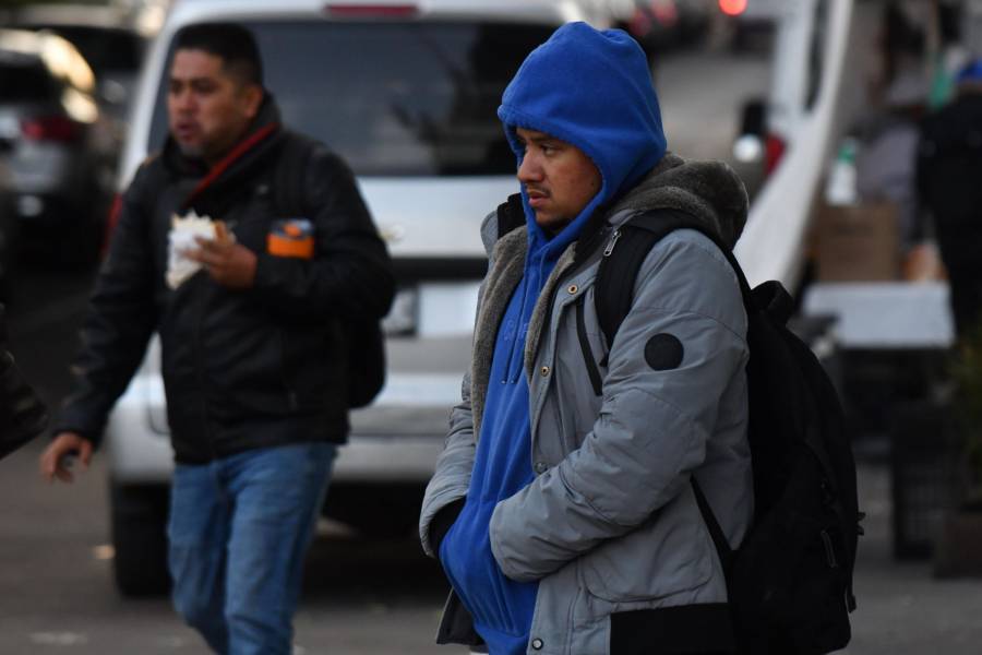 CDMX registra descenso de temperatura por avance del frente frío 33