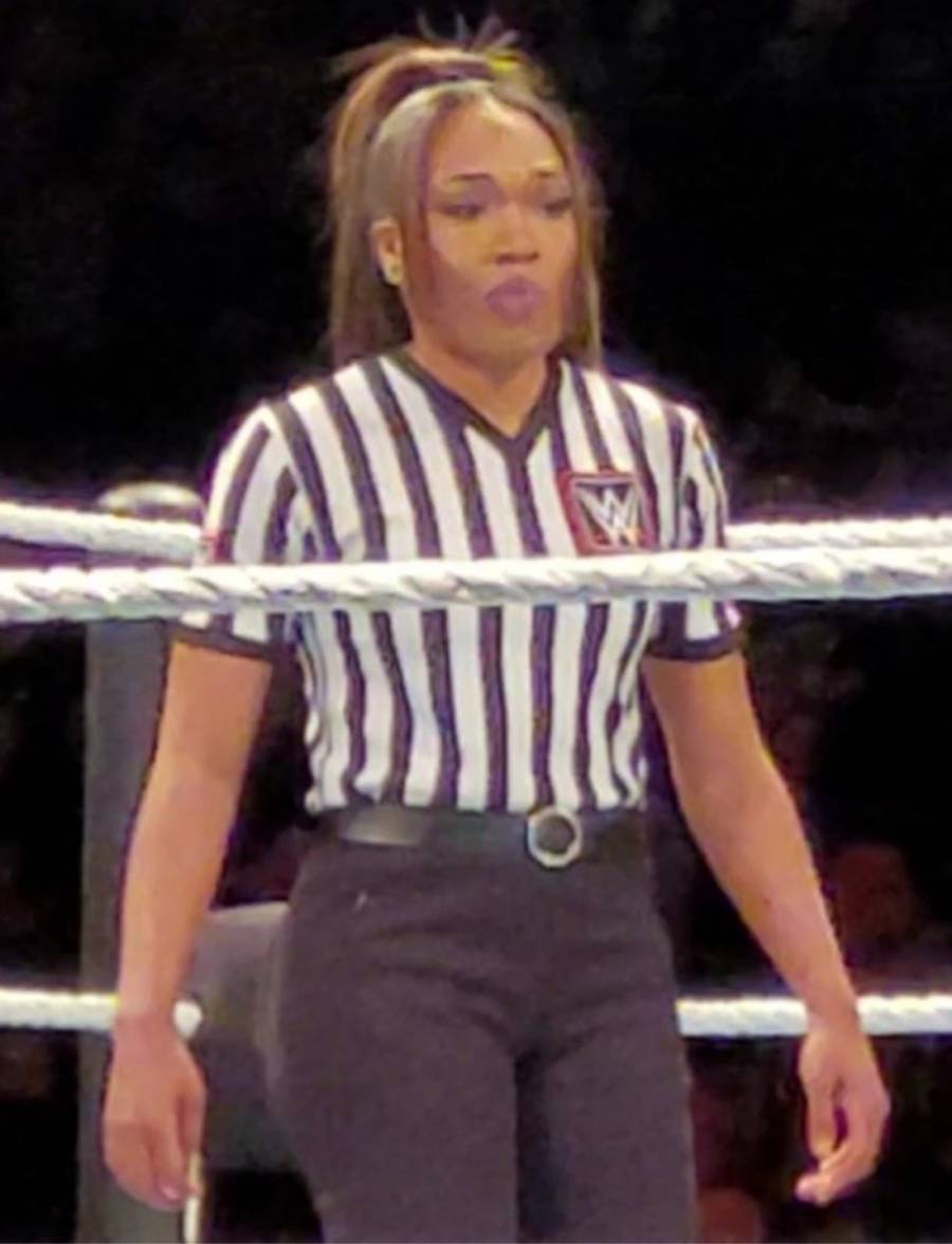 Incendio provoca la muerte de cuatro familiares de la árbitra de la WWE, Daphanie LaShaunn