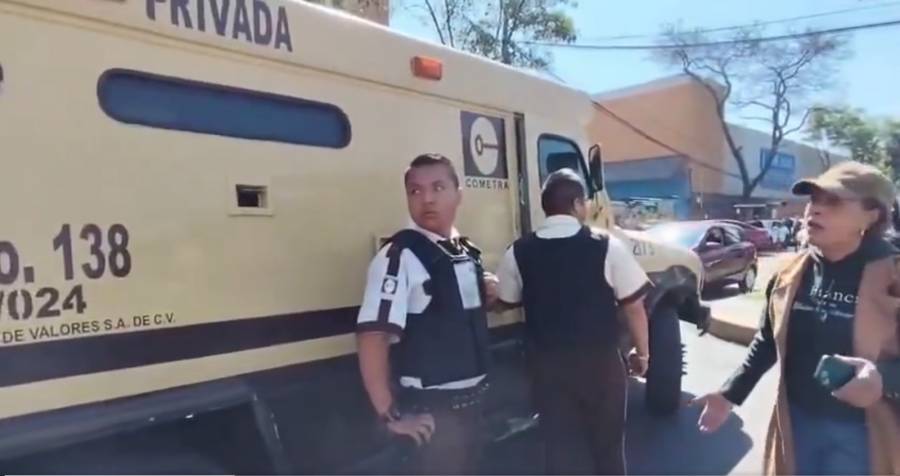 Camioneta de valores arrolla a trabajador en Tlalpan