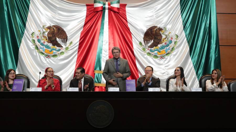 Diputados federales aprueban crear medallas conmemorativas del Mundial 2026 .