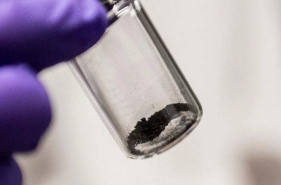Amino&aacute;cidos formados en hielo radiactivo reescriben el origen de la vida