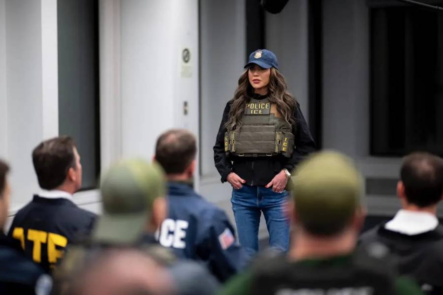 Demócratas exigen dimisión de Kristi Noem y desmantelar ICE tras protestas en Minesota