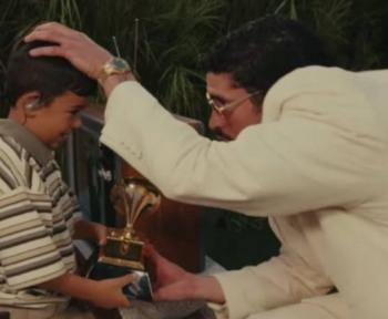 Lincoln Fox, el actor infantil que protagoniz&oacute; el momento m&aacute;s simb&oacute;lico del show de Bad Bunny en el Super Bowl LVIII