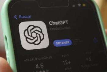 ChatGPT abre la puerta a la publicidad y aviva la tensi&oacute;n en la industria de la IA