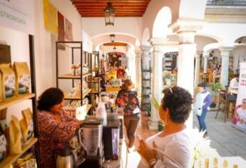 Sedeco inaugura Punto Mujer con conferencias y mentor&iacute;as para emprendedoras en Oaxaca