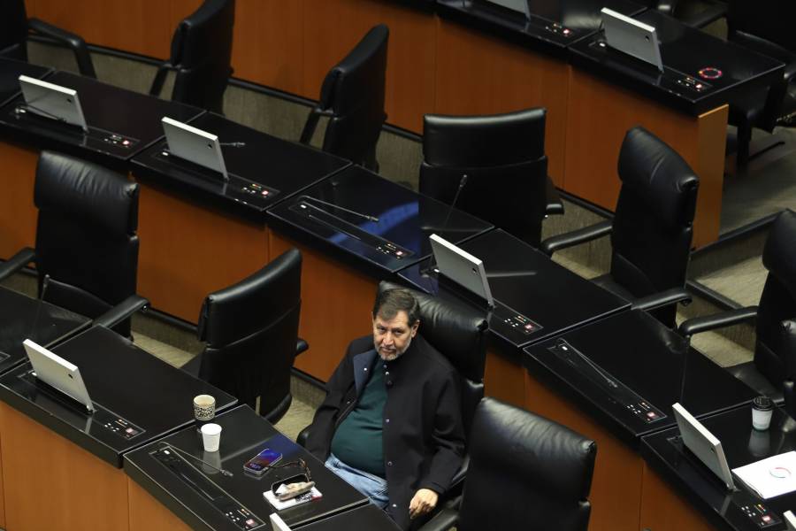 Noroña lamenta destituciones en Morena y llama a unir al movimiento