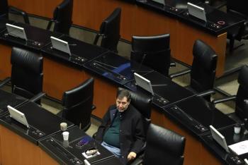 Noro&ntilde;a lamenta destituciones en Morena y llama a unir al movimiento