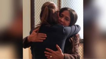 Sheinbaum respalda a Salma Hayek ante cr&iacute;ticas por apoyo a su gobierno; 