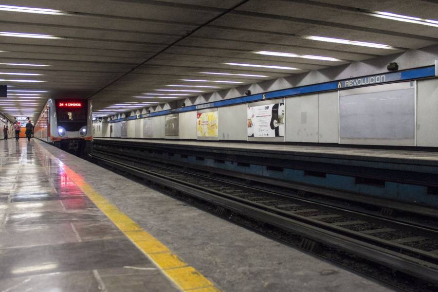 Metro capitalino registra ca&iacute;da de usuarios por aumento en uso de motocicletas