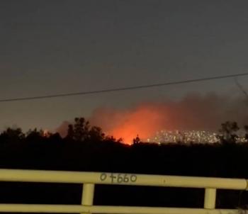 Incendio de pastizal en Nezahualc&oacute;yotl afecta calidad del aire en el oriente del Valle de M&eacute;xico