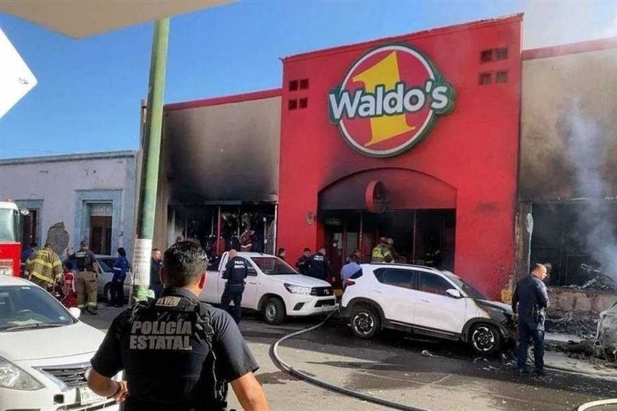 Exfuncionarios de Hermosillo imputados por incendio en tienda Waldo’s que dej&oacute; 24 muertos