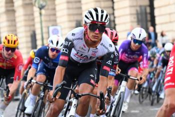 Isaac del Toro asciende al subliderato tras culminar segundo en la tercera etapa del UAE Tour 2026