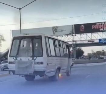 Microb&uacute;s Escolar se Incendia en Montemorelos sin Heridos