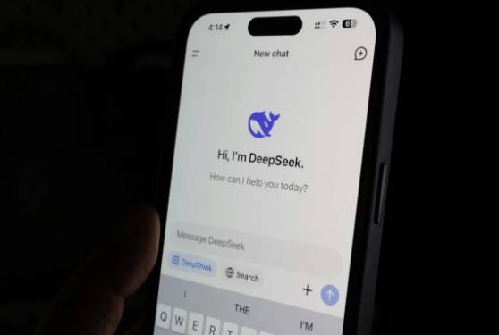 Anthropic acusa a firmas chinas de usar 24.000 cuentas falsas para extraer datos de Claude