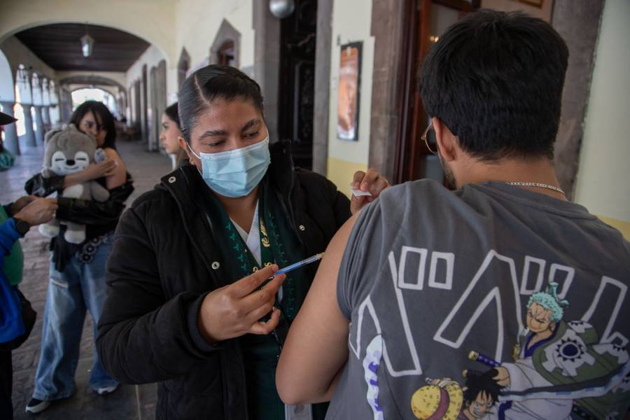 CDMX instala m&oacute;dulos nocturnos de vacunaci&oacute;n contra el sarampi&oacute;n; ya suman seis sedes