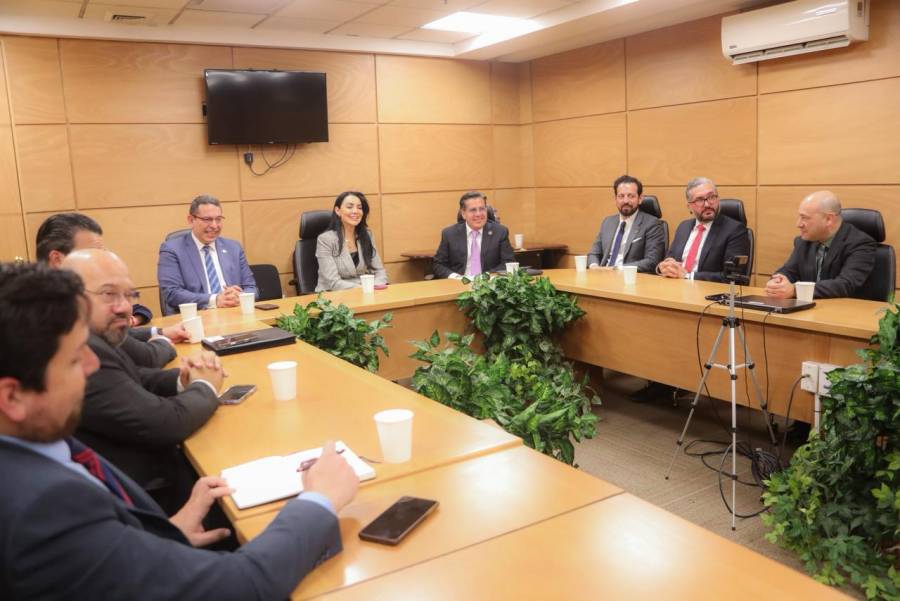 Acuerdan acciones para impulsar la formalización y el crecimiento de pequeños negocios en Azcapotzalco