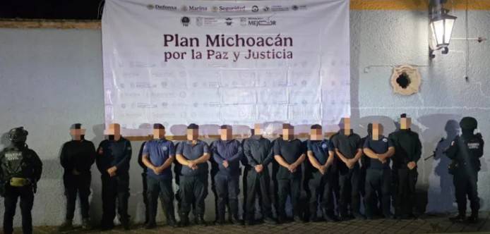 Vinculan a proceso a 11 polic&iacute;as de Ecuandureo por presunta colaboraci&oacute;n con el CJNG