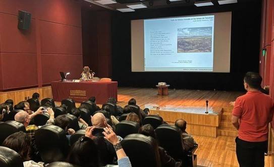 Amaya Larrucea analiza la obra de Jos&eacute; Mar&iacute;a Velasco como pilar del paisaje e identidad mexicanos en el MUNAL