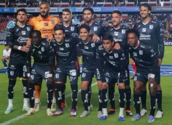 Gallos dej&oacute; ir el triunfo y empat&oacute; ante Santos en casa