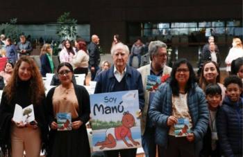 SEP presenta libro silente 'Soy Man&uacute;' para revalorar cultura afromexicana en D&iacute;a de la Lengua Materna